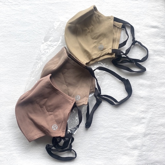 BNWT Lululemon Masks - Picture 2 of 4